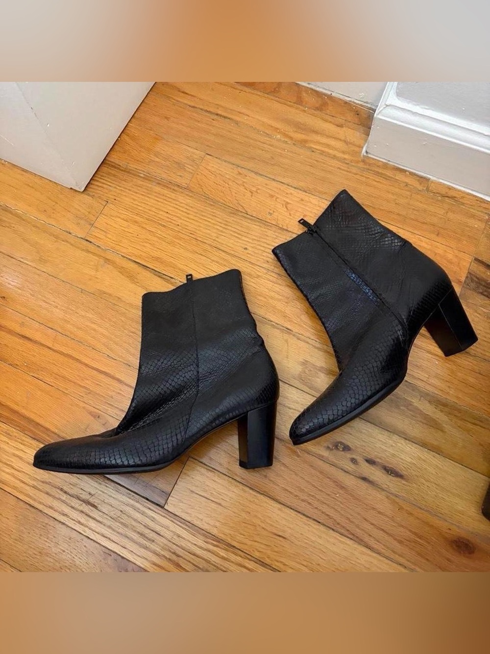Vintage Robert Clergerie Pointed Toe Ankle Boots